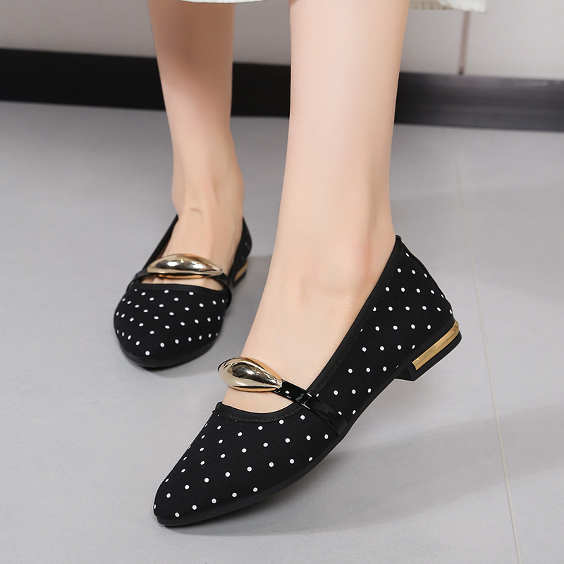 Zapatos Casuales Elegantes de  - Women Fashion Nova reseña y precio